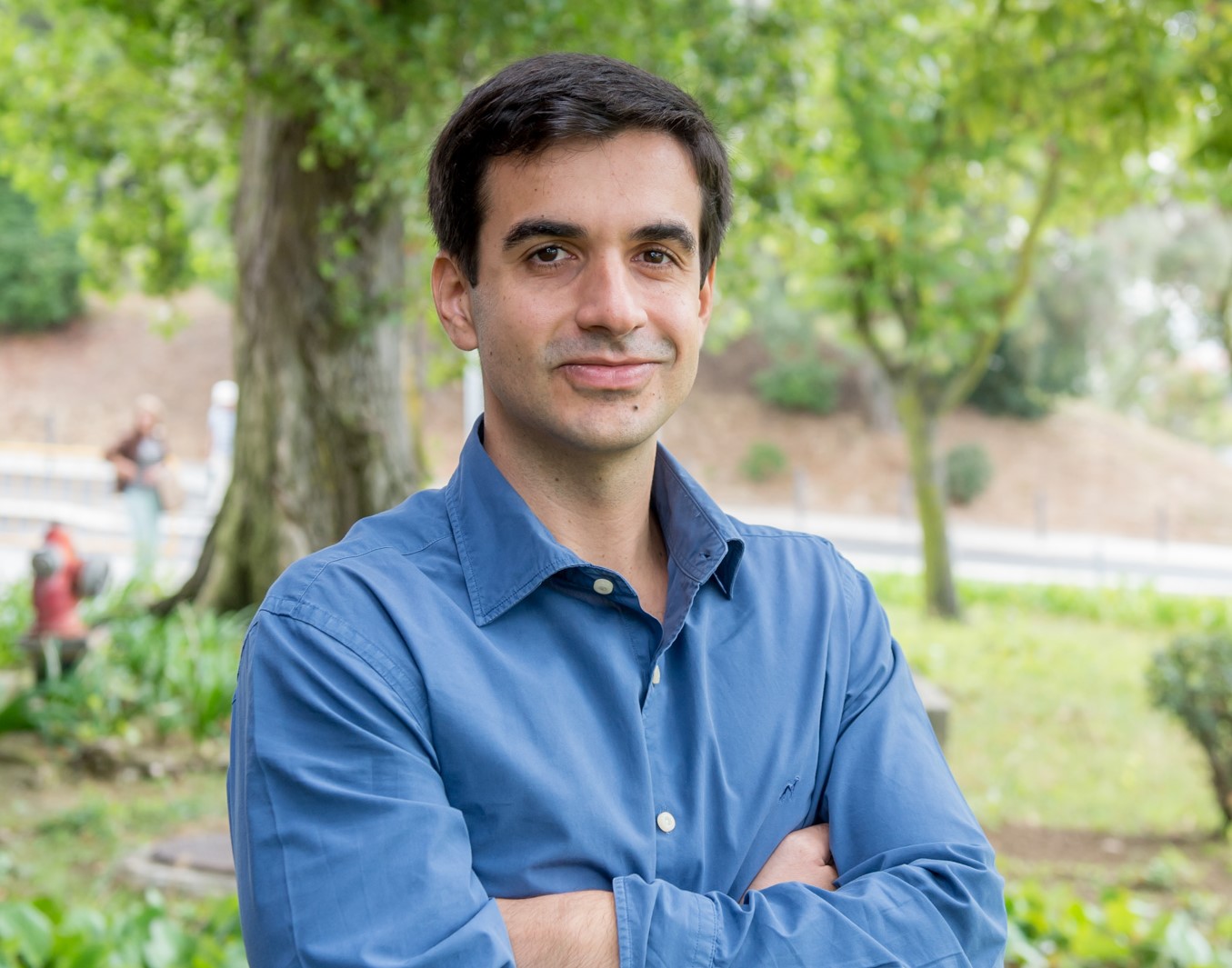 Dr. Henrique Vara Luis Dr. Henrique Vara Luis