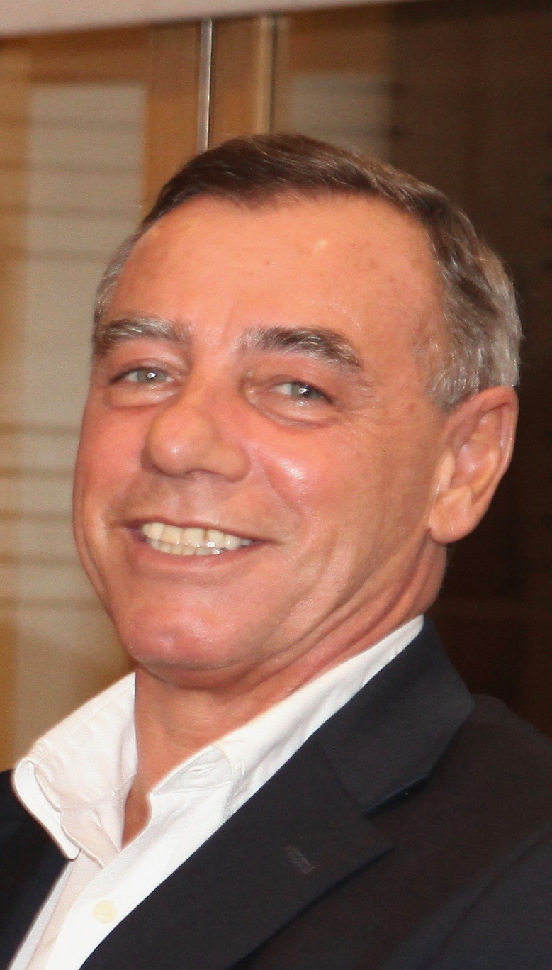 Dr. Joao Anselmo Dr. Joao Anselmo